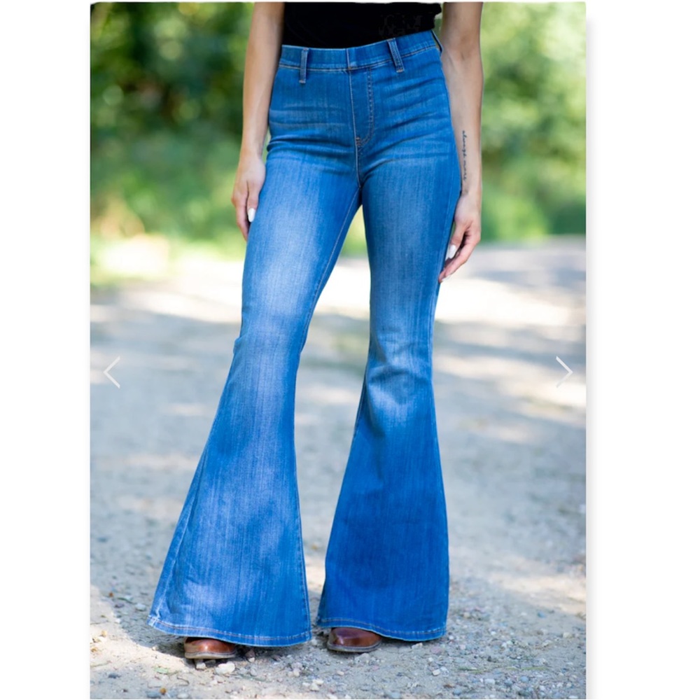 Judy blue Irvington high rise pull on flare jeans